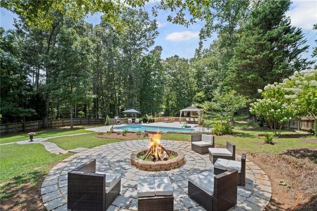 1585 Roper Rd, Canton, GA 30115