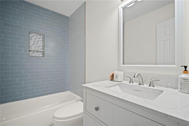 1585 Roper Rd, Canton, GA 30115