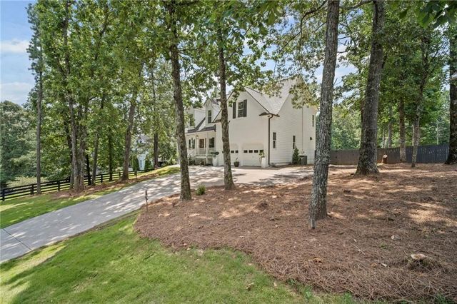 1585 Roper Rd, Canton, GA 30115