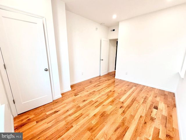 5352-54 CEDAR AVE, Philadelphia, PA 19143