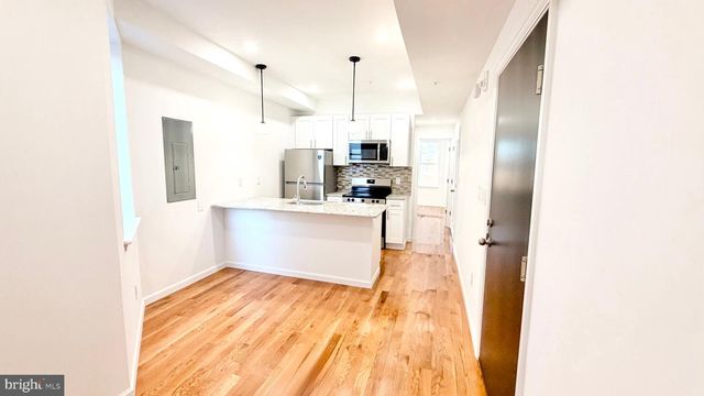 5352-54 CEDAR AVE, Philadelphia, PA 19143