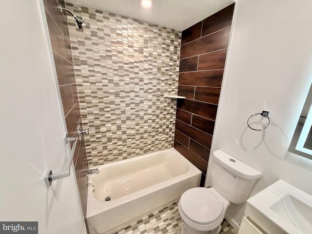 5352-54 CEDAR AVE, Philadelphia, PA 19143