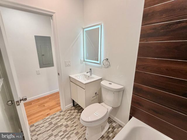 5352-54 CEDAR AVE, Philadelphia, PA 19143