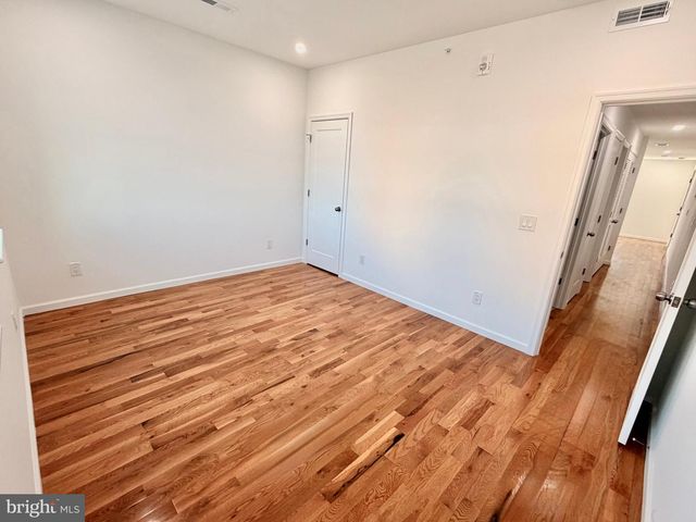 5352-54 CEDAR AVE, Philadelphia, PA 19143