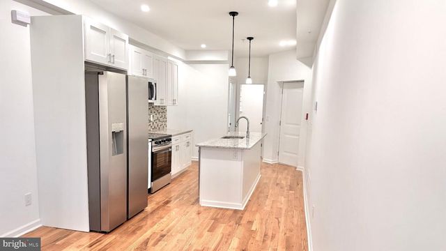 5352-54 CEDAR AVE, Philadelphia, PA 19143