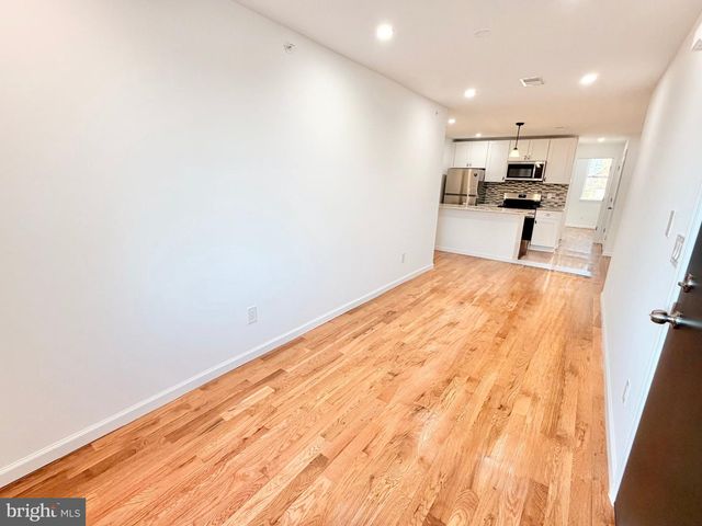 5352-54 CEDAR AVE, Philadelphia, PA 19143