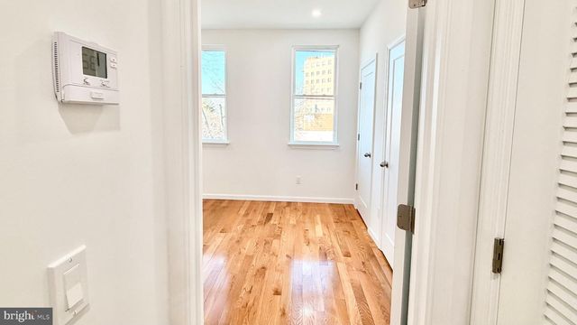 5352-54 CEDAR AVE, Philadelphia, PA 19143