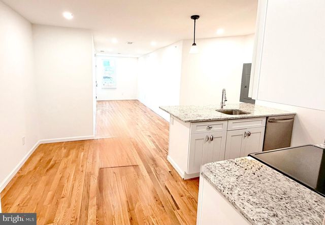 5352-54 CEDAR AVE, Philadelphia, PA 19143