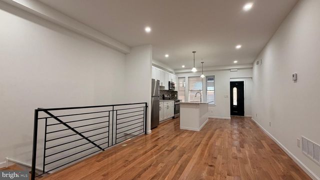 5352-54 CEDAR AVE, Philadelphia, PA 19143