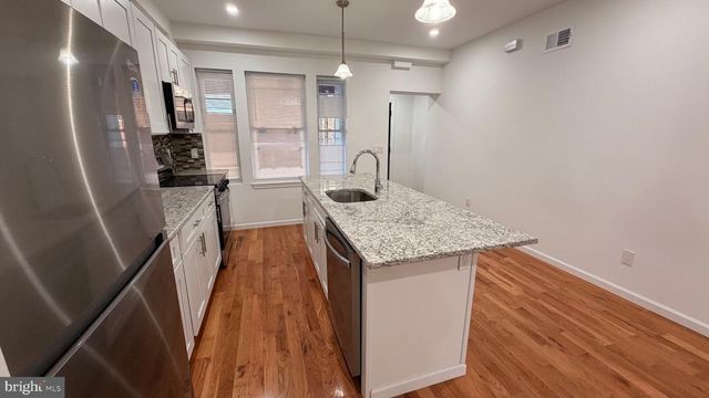 5352-54 CEDAR AVE, Philadelphia, PA 19143