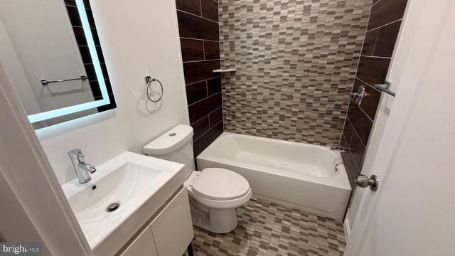 5352-54 CEDAR AVE, Philadelphia, PA 19143