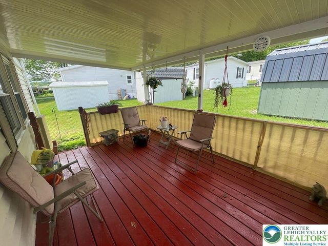 10 SpringRidge Road, Moore Twp, PA 18014