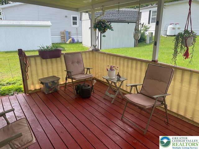 10 SpringRidge Road, Moore Twp, PA 18014