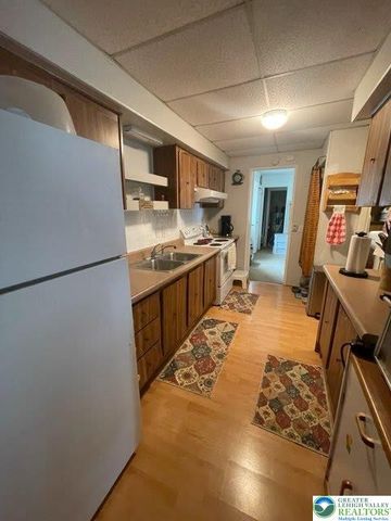 10 SpringRidge Road, Moore Twp, PA 18014