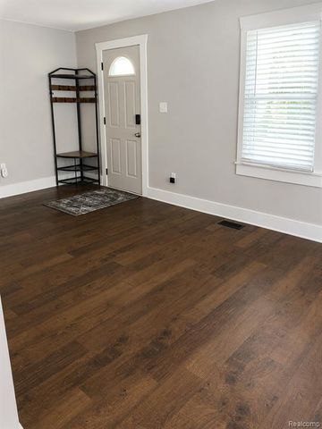 1507 Pagel Avenue, Lincoln Park, MI 48146