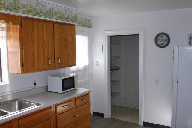 201 52nd Street SW, Albuquerque, NM 87105