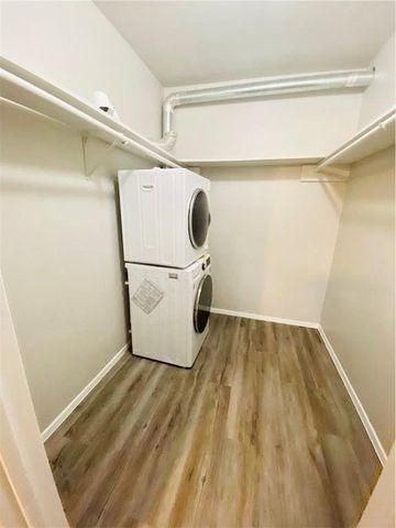 1202 Newning Ave 100, Austin, TX 78704