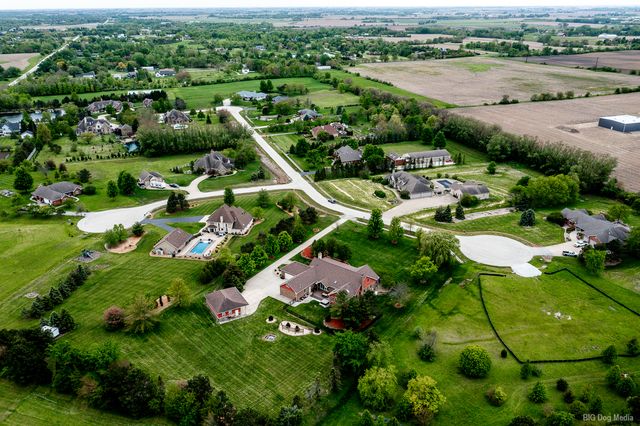 23145 S Dutch Drive, Frankfort, IL 60423