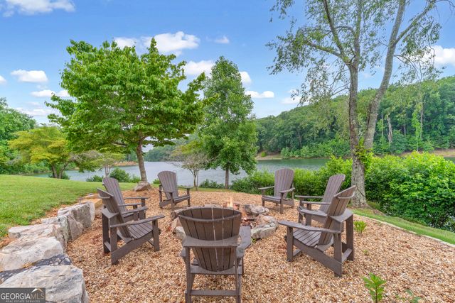 25 Forked Leaf Road, Cleveland, GA 30528