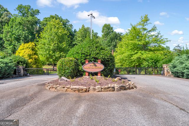 25 Forked Leaf Road, Cleveland, GA 30528