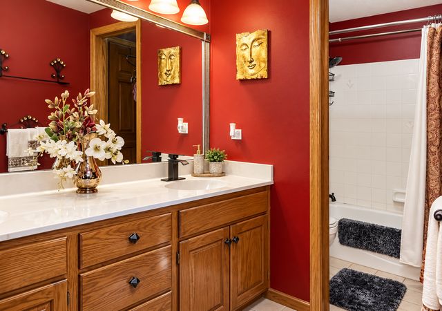 12800 N 50th Avenue N, Plymouth, MN 55442