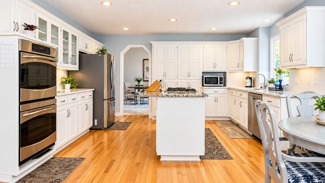 12800 N 50th Avenue N, Plymouth, MN 55442