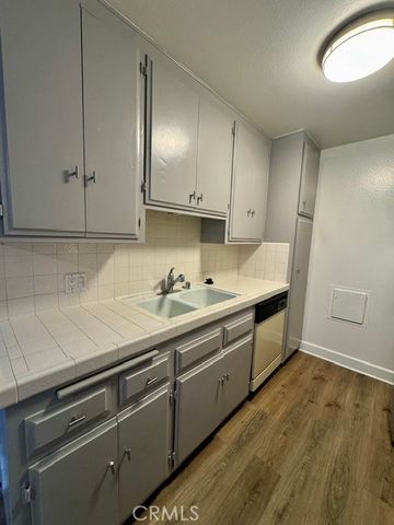 545 Chestnut Avenue 306, Long Beach, CA 90802