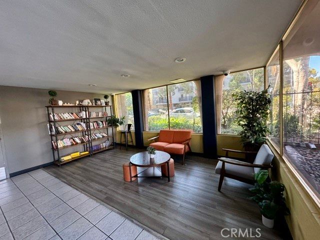 545 Chestnut Avenue 306, Long Beach, CA 90802