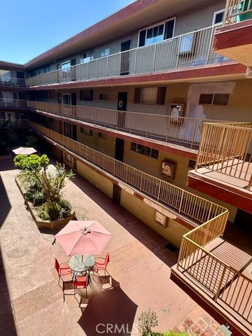 545 Chestnut Avenue 306, Long Beach, CA 90802