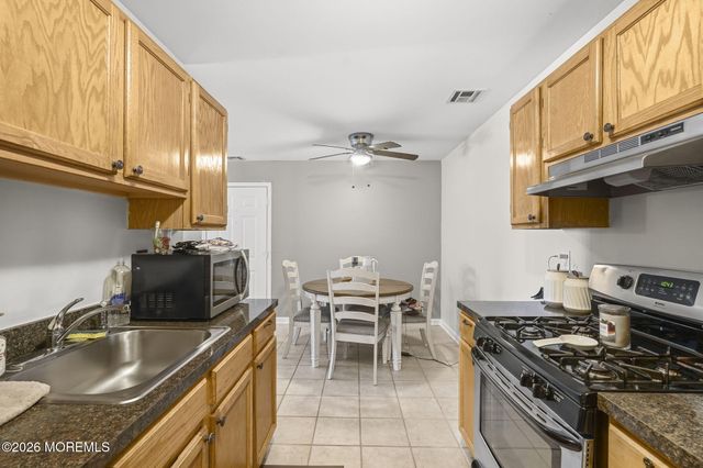 231 Atlantic Street 75, Keyport, NJ 07735