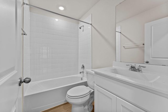 430 LOW PASTURE TRL, Maxwell, TX 78656