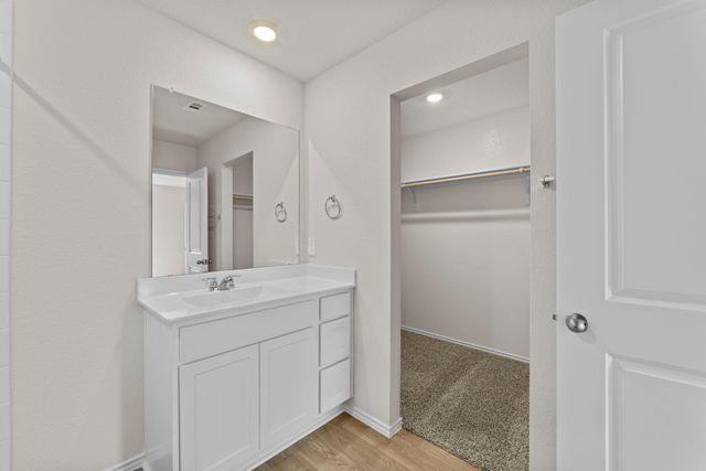 430 LOW PASTURE TRL, Maxwell, TX 78656