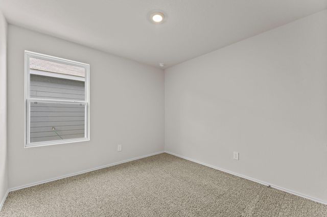 430 LOW PASTURE TRL, Maxwell, TX 78656