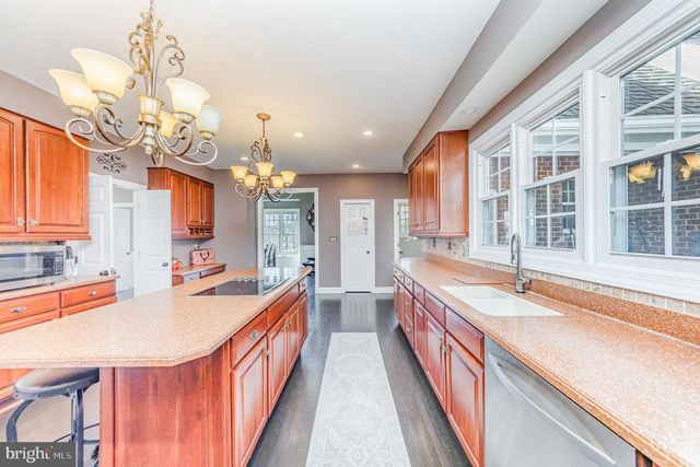 6721 FOSTERS FORK RD, Warrenton, VA 20187