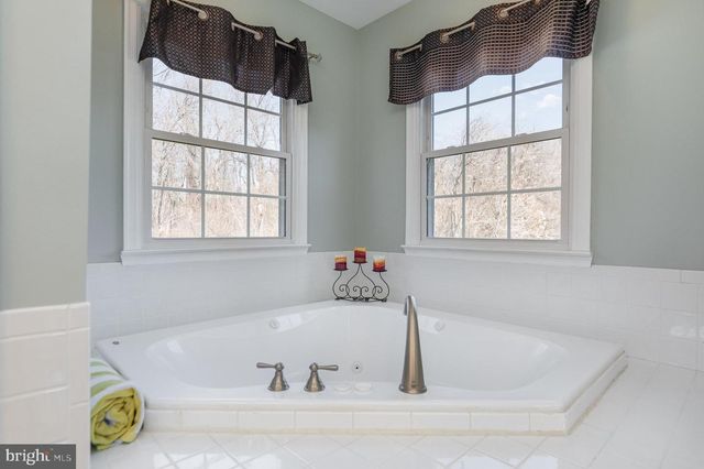 6721 FOSTERS FORK RD, Warrenton, VA 20187