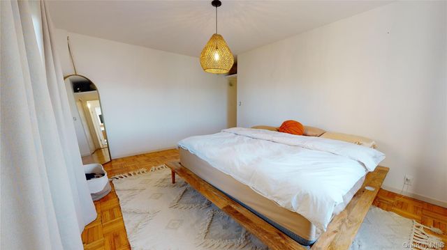 4 Fordham Hill Oval 8C, Bronx, NY 10468