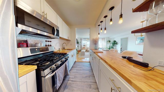 4 Fordham Hill Oval 8C, Bronx, NY 10468