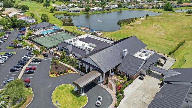 6594 FAIRWAY GARDENS DRIVE 6594, Bradenton, FL 34203