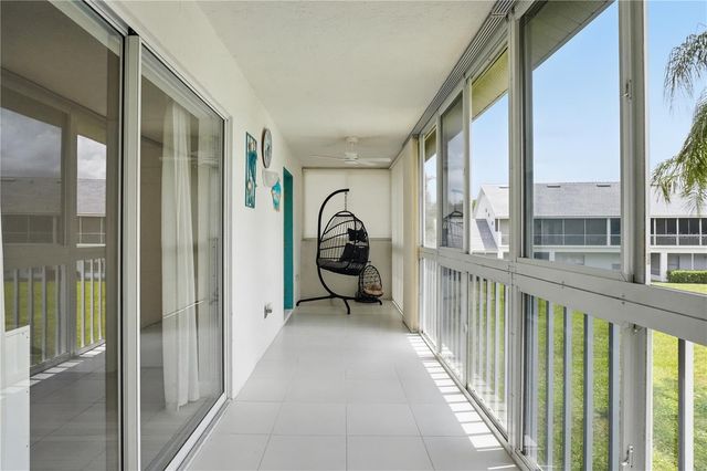 6594 FAIRWAY GARDENS DRIVE 6594, Bradenton, FL 34203