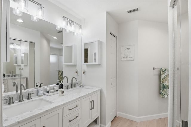 6594 FAIRWAY GARDENS DRIVE 6594, Bradenton, FL 34203