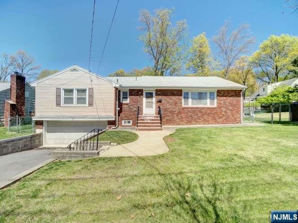 25 Woodland Avenue, West Orange, NJ 07052