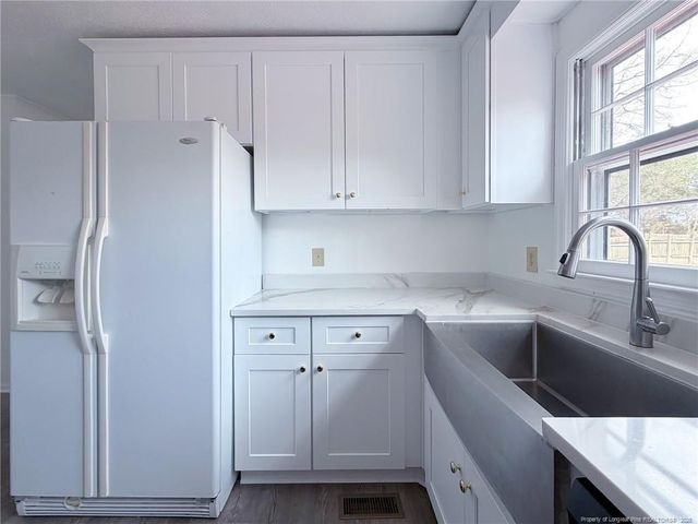 218 Viking Road, Fayetteville, NC 28303