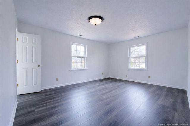 218 Viking Road, Fayetteville, NC 28303