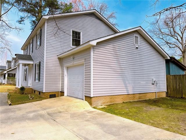 218 Viking Road, Fayetteville, NC 28303