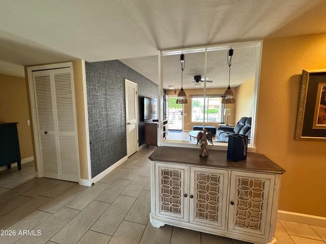 11035 W CARON Drive, Sun City, AZ 85351