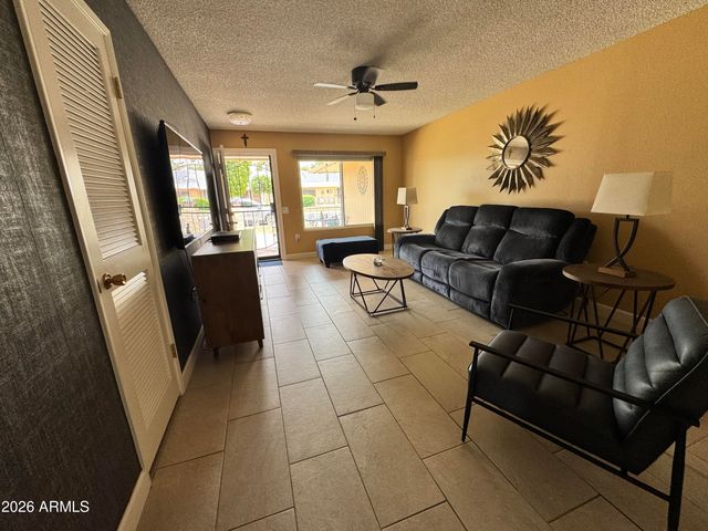11035 W CARON Drive, Sun City, AZ 85351