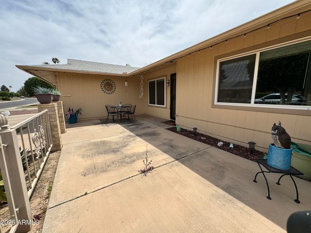 11035 W CARON Drive, Sun City, AZ 85351