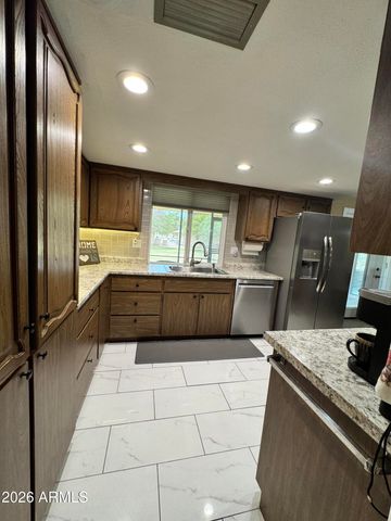 11035 W CARON Drive, Sun City, AZ 85351