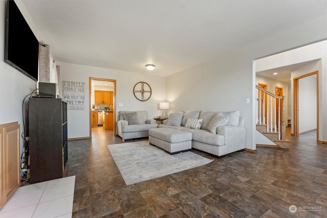 4073 W Cove West Drive, Moses Lake, WA 98837