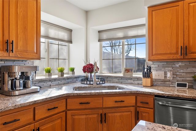 4073 W Cove West Drive, Moses Lake, WA 98837